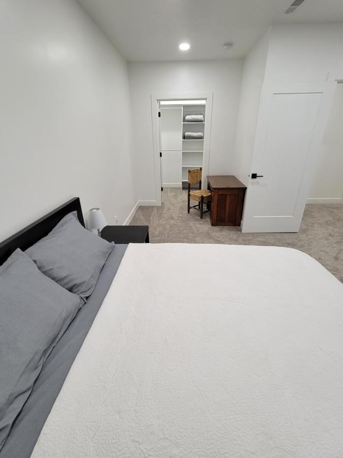 Spacious & Modern Apartment, Close To Universities And Mountains Mapleton Exteriör bild