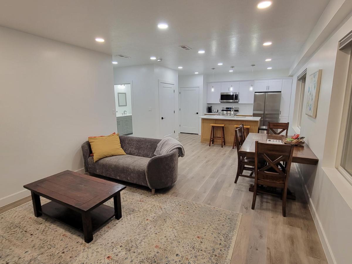 Spacious & Modern Apartment, Close To Universities And Mountains Mapleton Exteriör bild